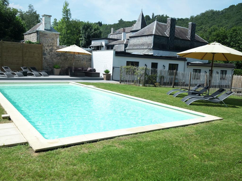 Modern Mansion In Hasti Re Par Del With Pool Villa Hastiere-par-dela Exterior foto